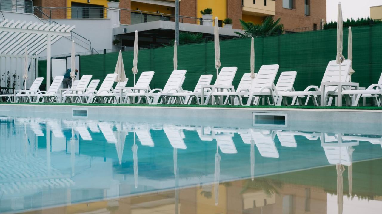 Hotel La Tavernetta Campobasso Bagian luar foto